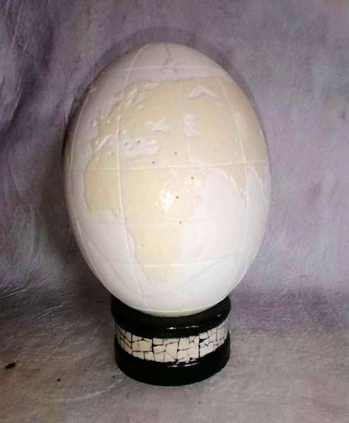 Mosaic shell ostrich egg holder