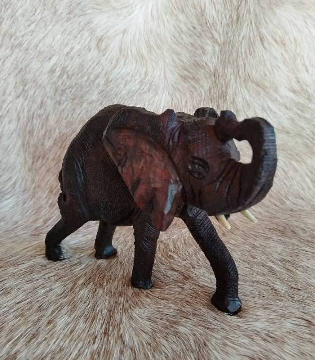 African carved Elephant